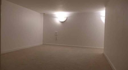 Don't Miss Out! One bedroom un-furnished apartment - The Guardian - Photo 4