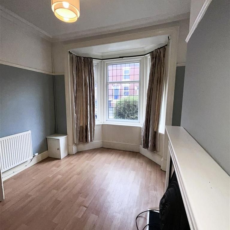 3 bedroom end of terrace house to rent - Photo 1