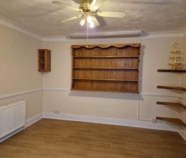 Pinner Road, Northwood, HA6 - Photo 2