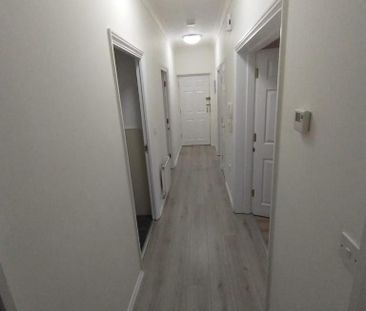 2 bedroom private hall to rent - Photo 5