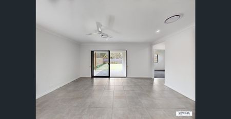 Modern Luxury Living in the Heart of Morayfield! - Photo 4
