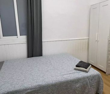 Room in a shared 7-bedroom apartment for rent in Sant Gervasi Galva... - Foto 1