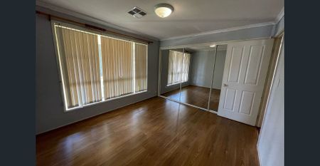 Comfortable Family Home with Extra Living Space - Photo 3