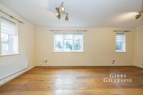 4 bedroom detached house to rent - Photo 1