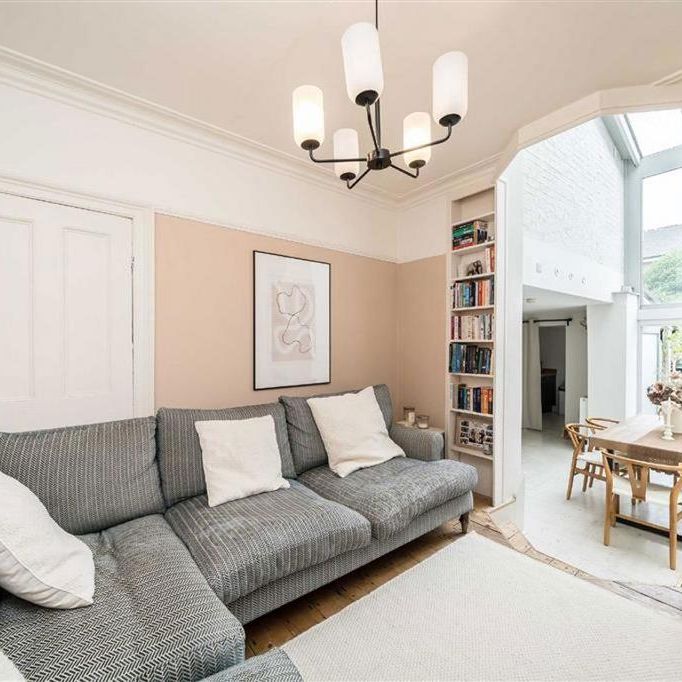 2 bedroom terraced house to rent - Photo 1