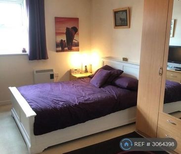 2 bedroom flat to rent - Photo 5