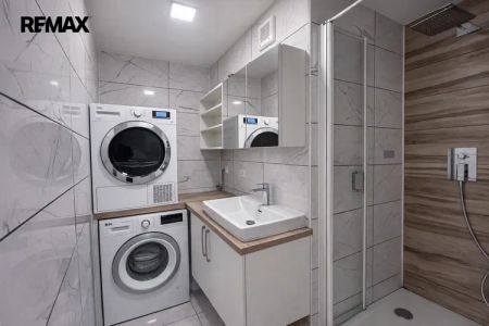 Prostorný byt 2+1 s balkonem v klidné části Bučovic - Fotografie 5