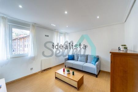 Alquiler de piso en Calle M - Photo 3