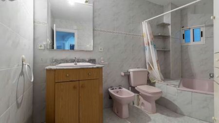 Calle de la Serrería, Valencia, Valencian Community 46022 - Photo 4