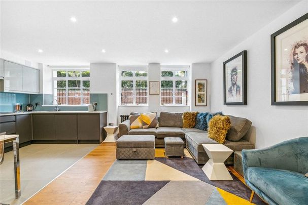 2 bedroom flat to rent - Photo 1