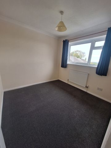 Redwood Road, Yeovil - Photo 5