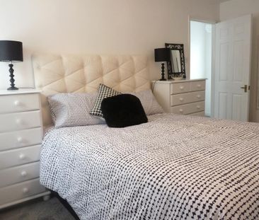 2 bedroom link detached house to rent - Photo 5