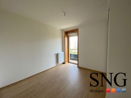 T3 AVEC GRAND BALCON ET PARKING - Photo 2