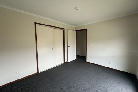 3/16 Canberra Avenue, - Photo 4