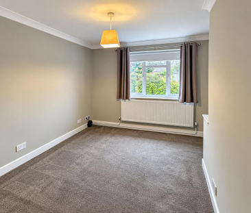 2 bedroom maisonette to rent - Photo 3