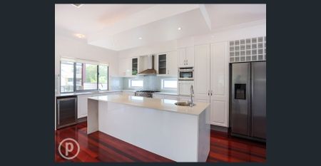 Luxury in Coorparoo - Photo 5