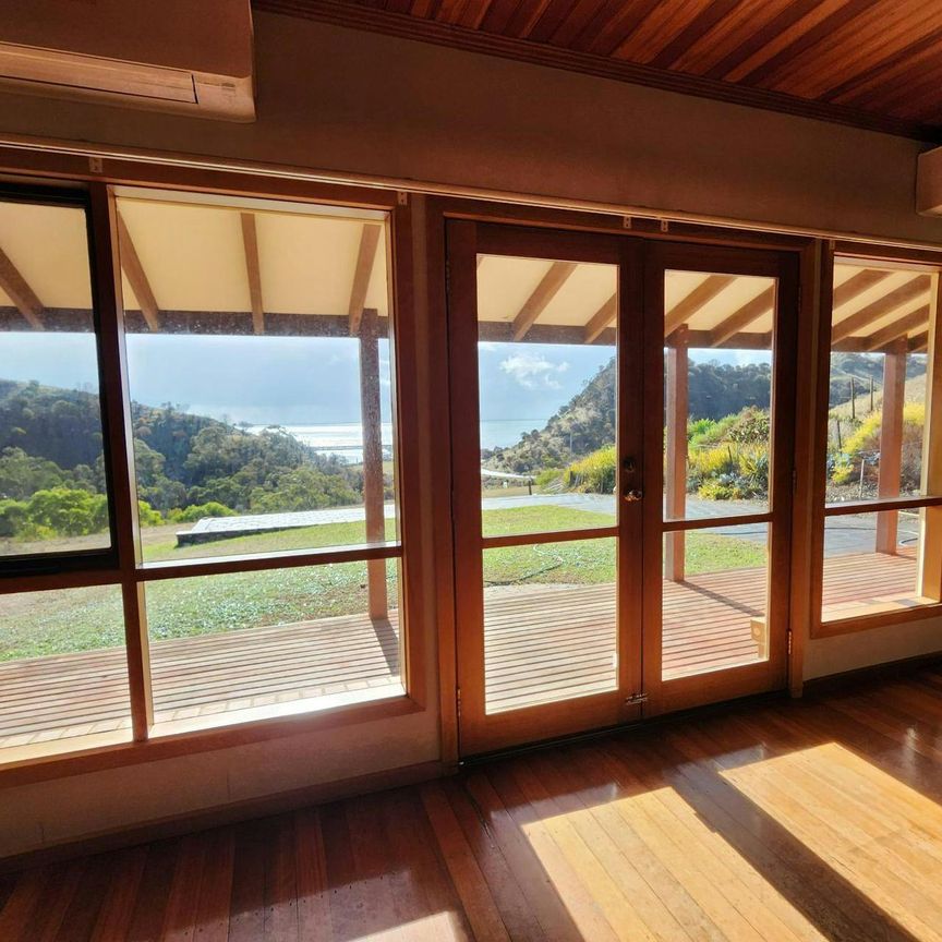 Spacious Split-Level Home with Breathtaking Views of Wirrina Cove - Photo 1