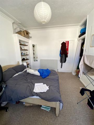 6 bedroom house to rent - Photo 4