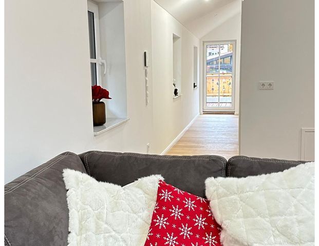 Ihr neues Zuhause in Tegernsee: top renoviert und teilmöbliert - Foto 1