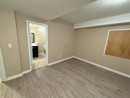 For Lease - 75 Alpaca Drive Unit# Lower, Richmond Hill, Ontario - Photo 3
