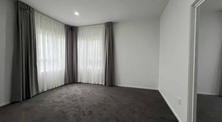 Fully Renovated and Exceptionally Convenient - Photo 5