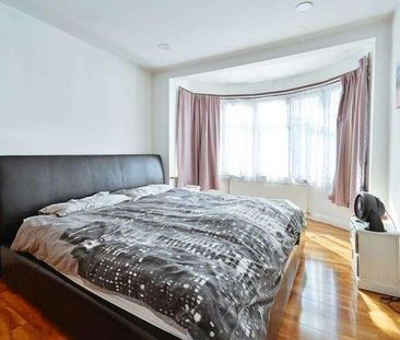 Sandhurst Avenue, Harrow, HA2 - Photo 5