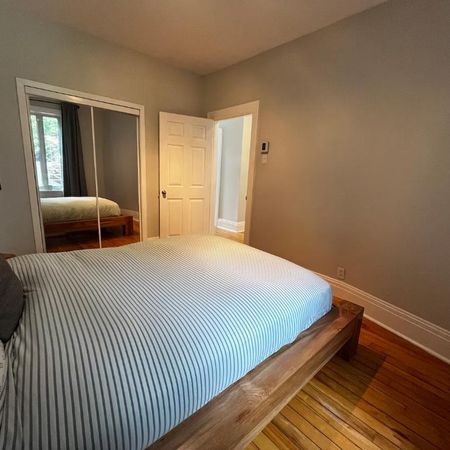 4½ + espace bureau à louer + cour arrière - BIEN LIRE - Photo 3