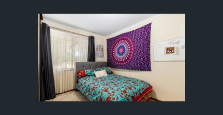 Spacious Family Home in a Quiet Cul-de-Sac - Photo 5