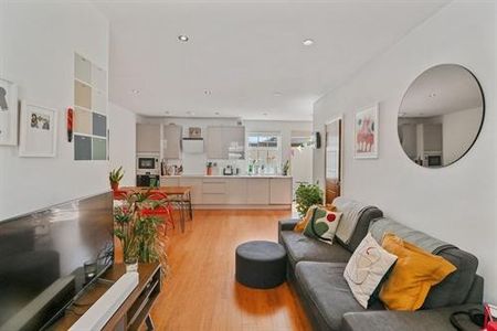 2 Bed Flat, Axminster Road, N7 - Photo 2