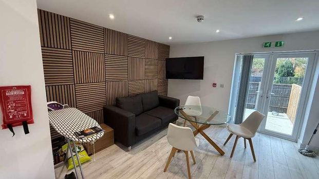 Butts Road, Exeter, EX2 - Photo 1