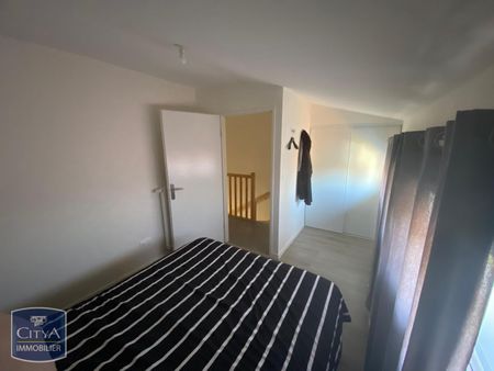 Location Appartement 2 pièces 63m² LE TAILLAN MEDOC 33320 - Photo 2