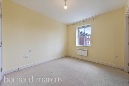 Beaumont Drive, Worcester Park - Photo 3