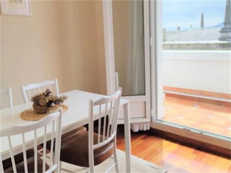 Piso de alquiler en Calle Rúalasal, 17, Centro - Ayuntamiento - Photo 2