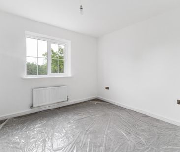 4 bedroom detached house to rent - Photo 3