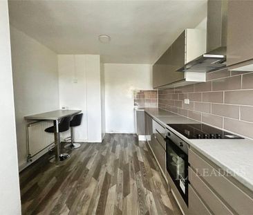 3 bedroom flat to rent - Photo 1