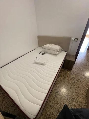 Travessera de Gràcia, Barcelona, Catalonia 08027 - Photo 2