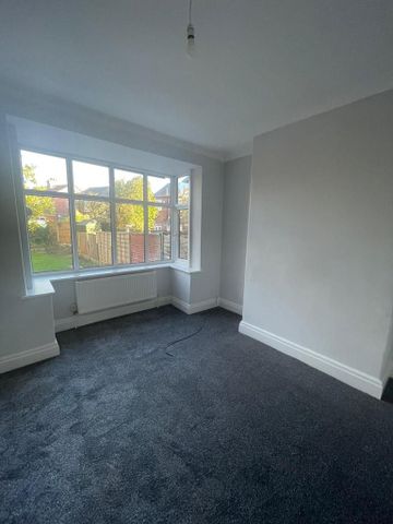 2 bedroom semi-detached house to rent - Photo 3