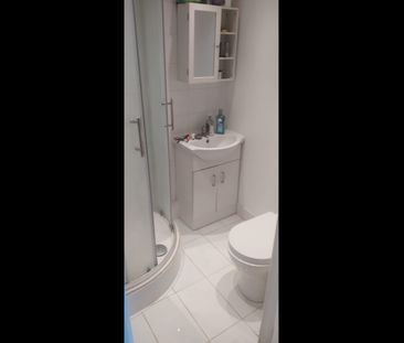 Studio Flat, Milton Road, LU1 - Photo 2