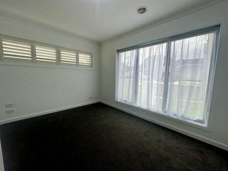 Conveniently Located Two Bedroom Townhouse - Photo 4