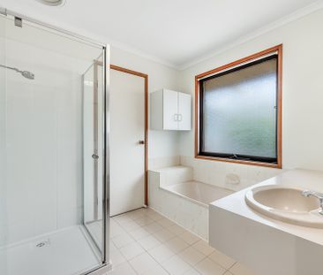 39 Torrens Street, Werribee VIC, Belconnen - Photo 5