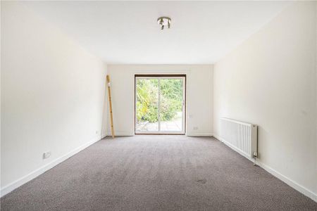 6 bedroom bungalow to rent - Photo 2