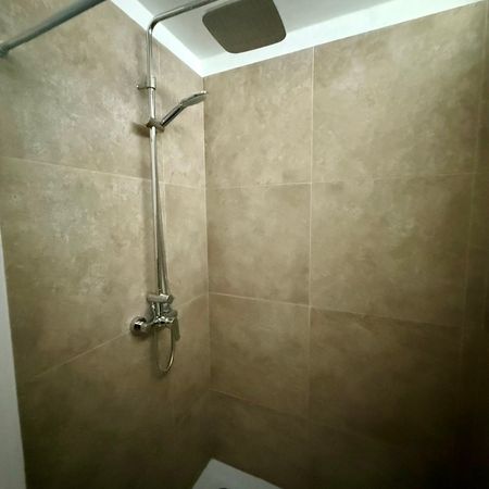 Pronájem bytu 2+kk s lodžií v klidné části Valašského Meziříčí. - Photo 1