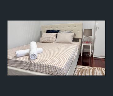 Fully furnished 1 bed unit bills included* - Photo 1