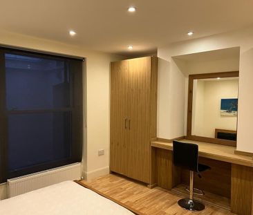 2 Bed Flat, Fulham, SW6 - Photo 4