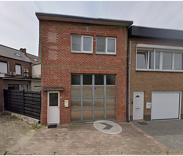 APPARTEMENT OP HET EERSTE VERDIEP MET 1 SLAAPKAMER DICHTBIJ HET CENTRUM VAN GENK - Photo 3