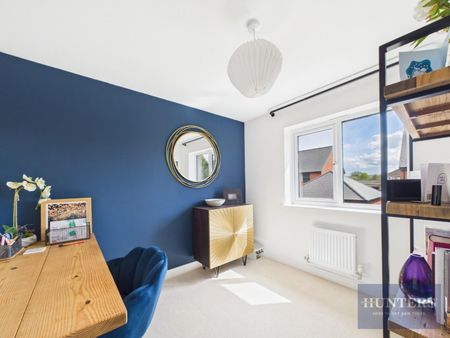 4 bedroom House To Let - Photo 3