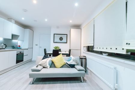 Banstead Road, Purley, CR8 - Photo 2