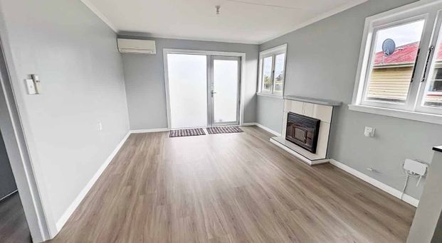 THREE BEDROOMS IN SHANNON - Photo 1