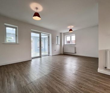 2 bedroom house to rent - Photo 1