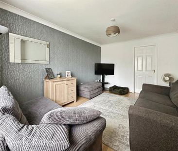 2 bedroom end of terrace house to rent - Photo 6